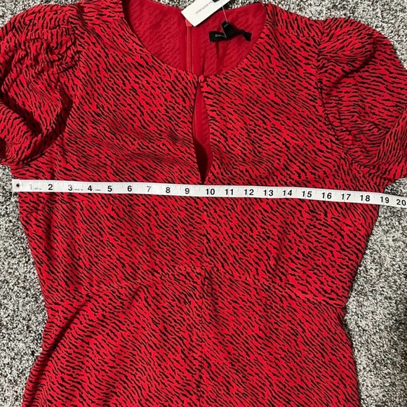 Banana Republic Keyhole Puff Sleeve Dress: new w/ tags; Size 10, Flattering fit - Picture 12 of 16